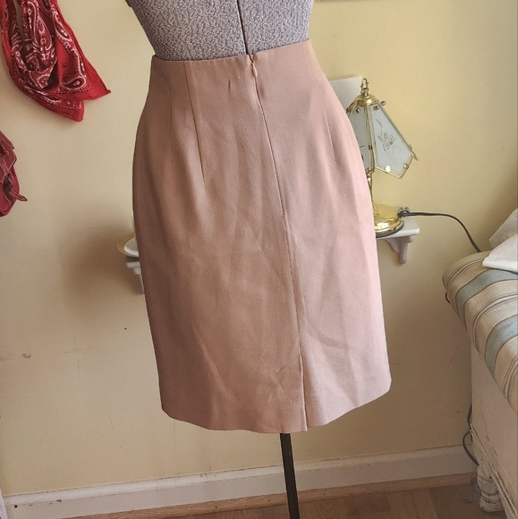 Vintage peachy a-line skirt from Jones New York - size 6 - Picture 2 of 6